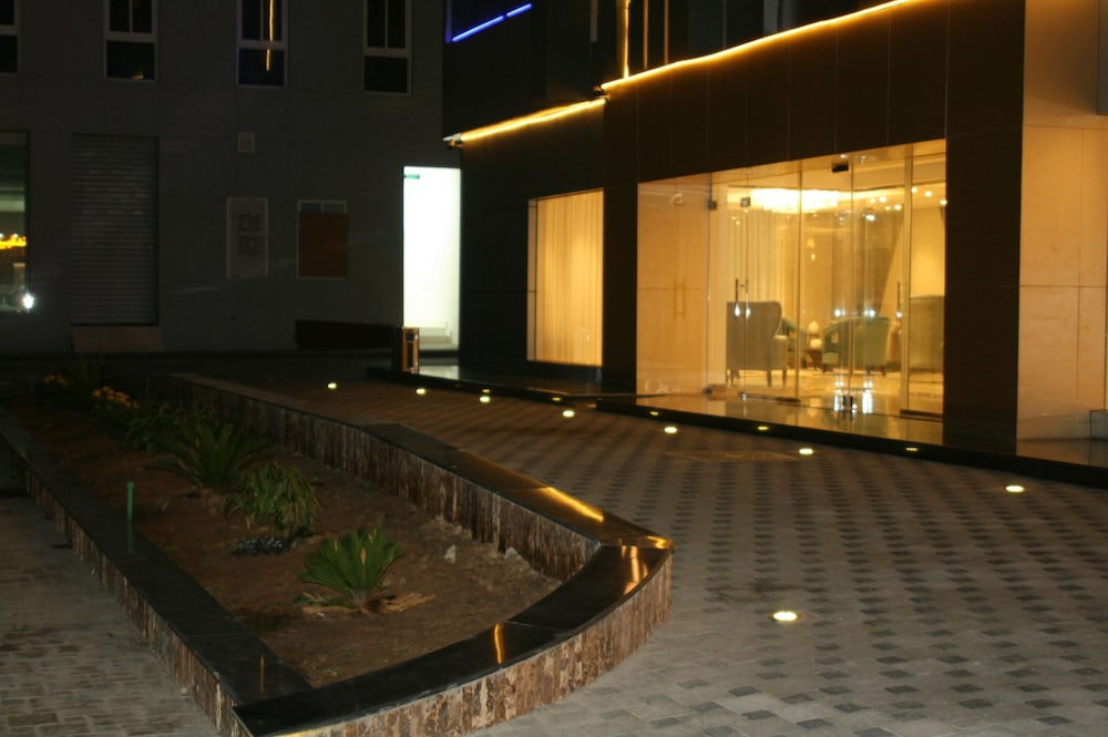 The Secure Inn Hotel Muscat 65/69