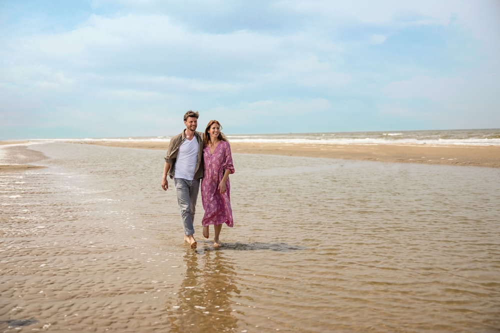 Beach Hotel Zandvoort by Center Parcs 23/33