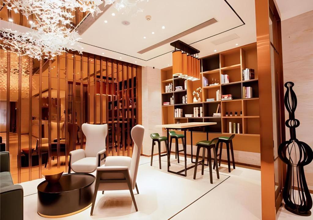 City Comfort Inn Honghu Huijin Wealth Plaza Golden Sunshine 37/50