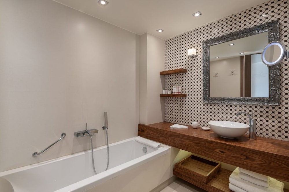 Dome, Luxury, Suite, Queen Bed, Sea View, Private Pool