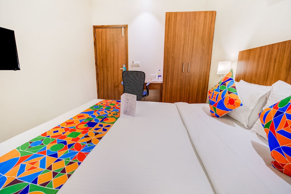 Fabhotel Hyson International Midc 17/47