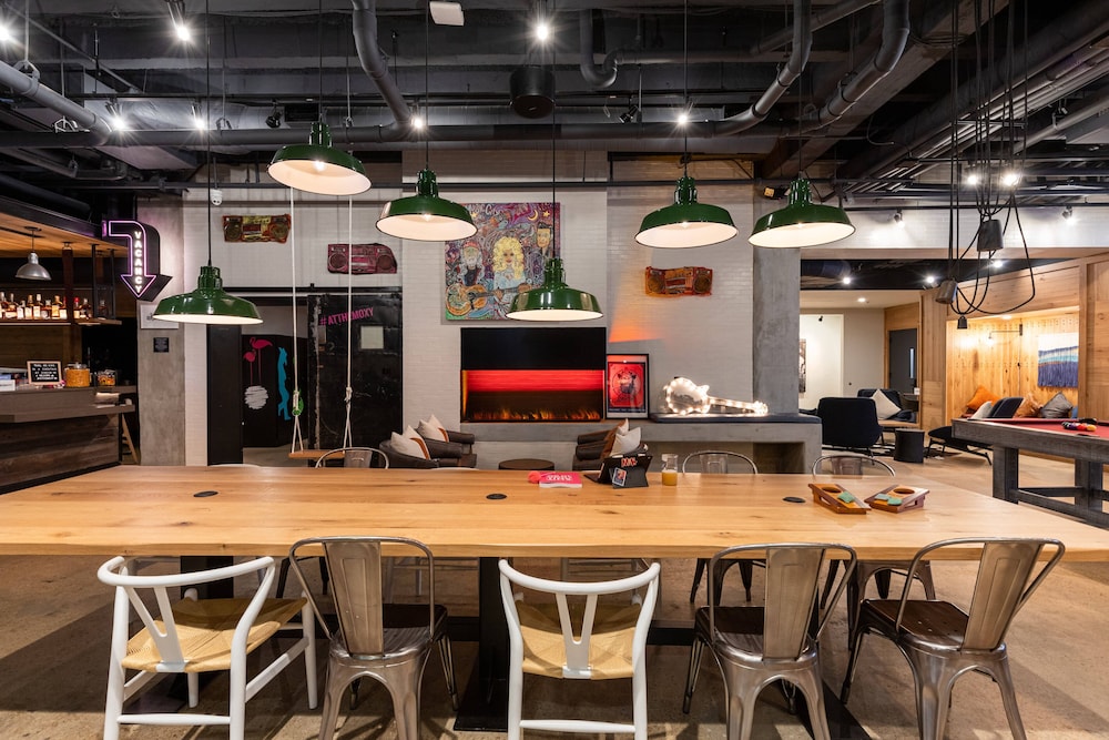 Moxy Nashville Downtown 34/40