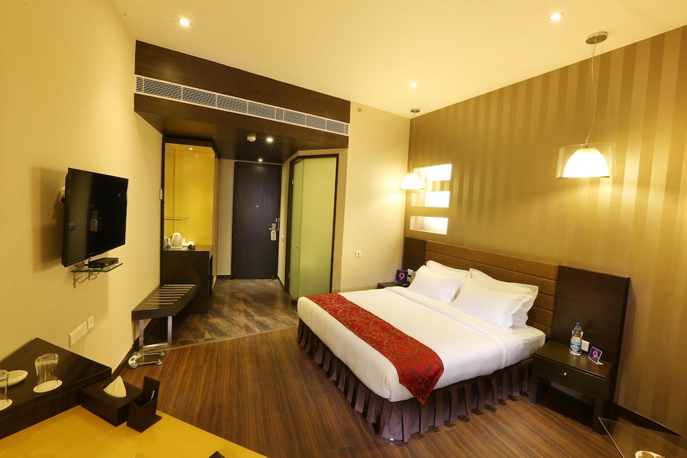 SUPERIOR, KING BED