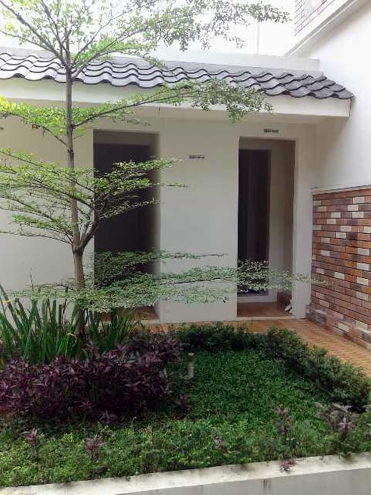 Noola Inn Hotel Bogor 2/43