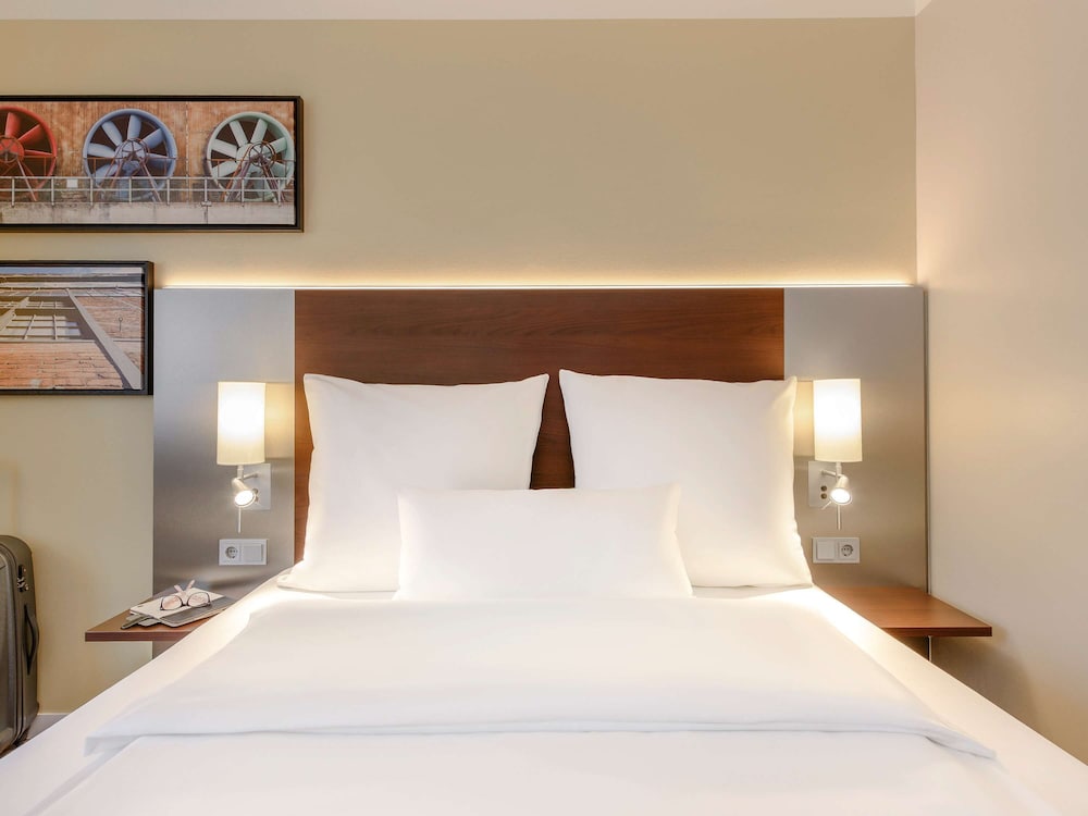 Mercure Hotel Duisburg City 8/68