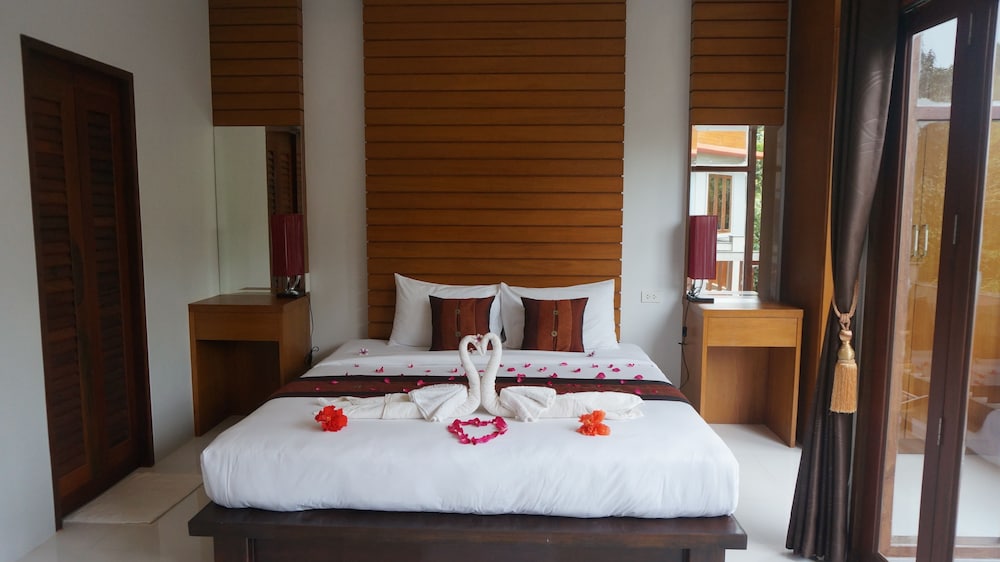 Lanta Intanin Resort 45/64
