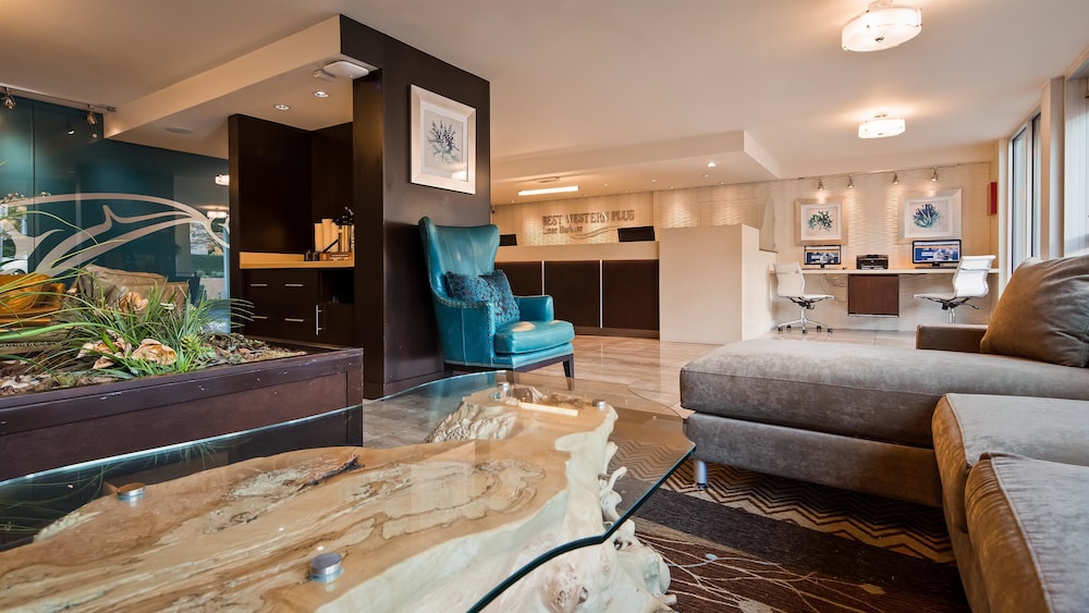 Best Western PLUS Inner Harbour Hotel 37/47