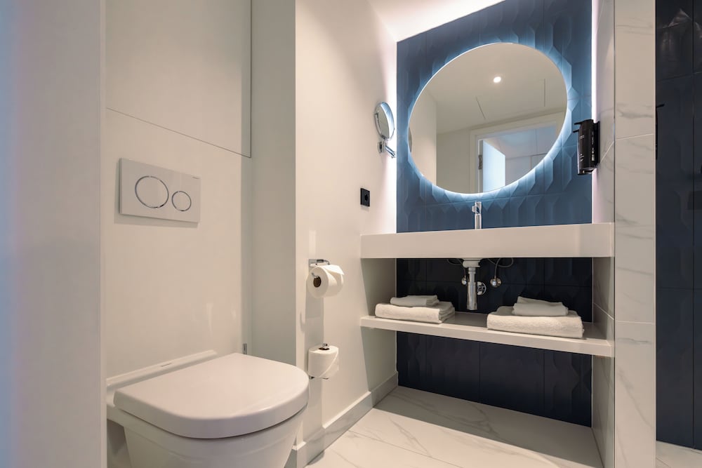 NOTO Hotel 65/69