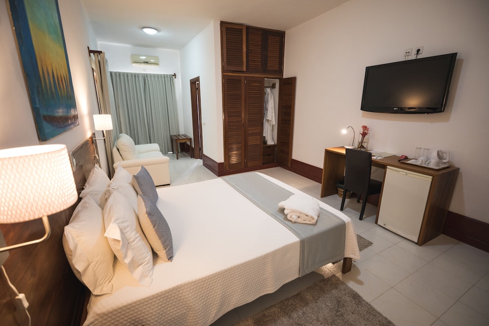 Hotel Praia 28/85