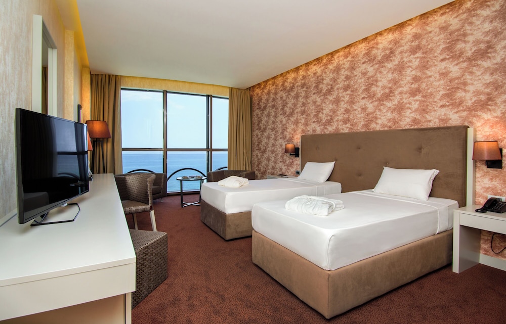 Standard Twin Sea View