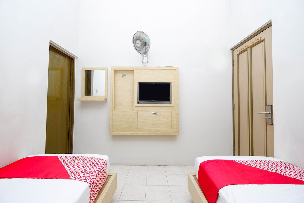 OYO 2436 Hotel Kencana 30/52