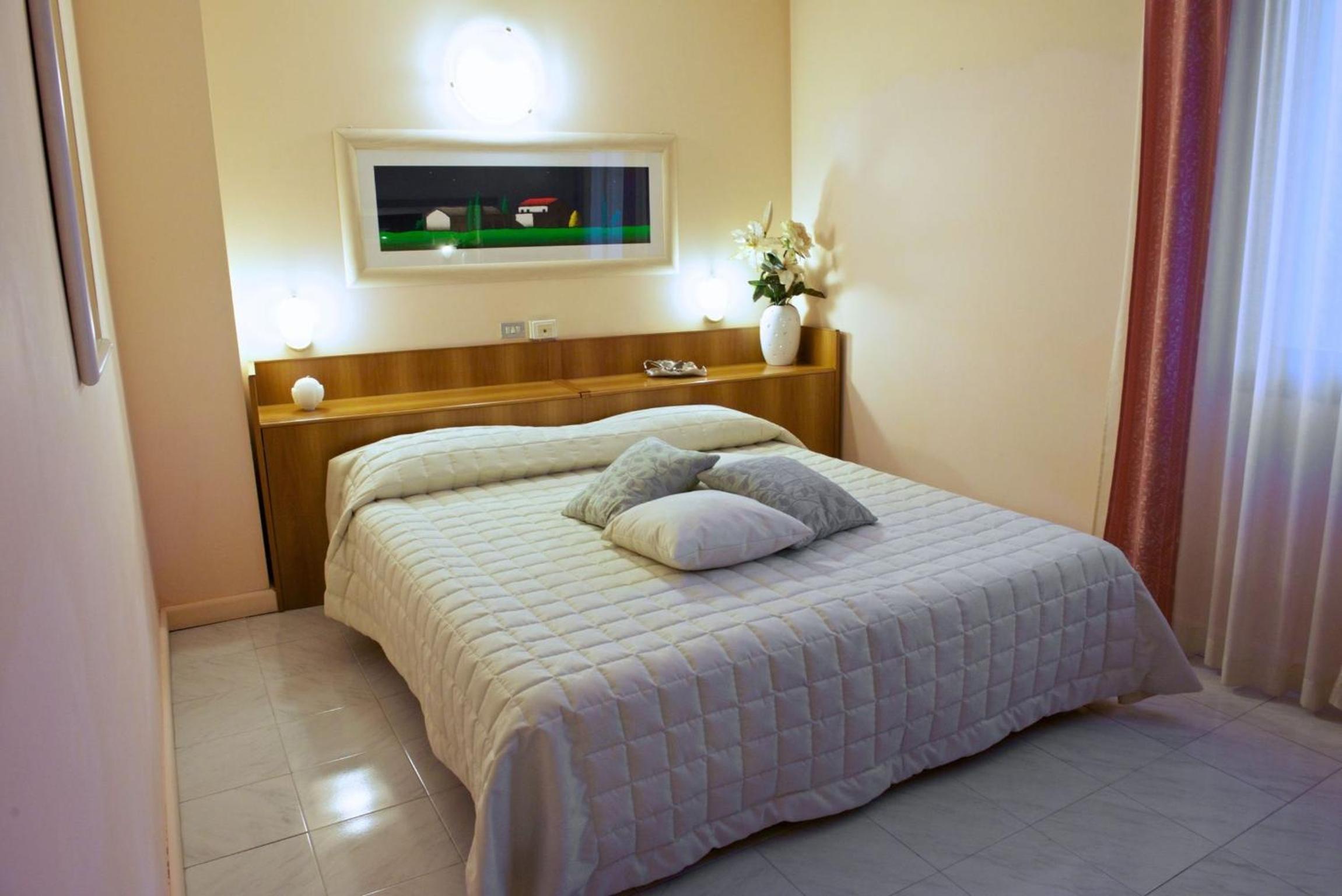 Room, Double Bed, Europa 3/10