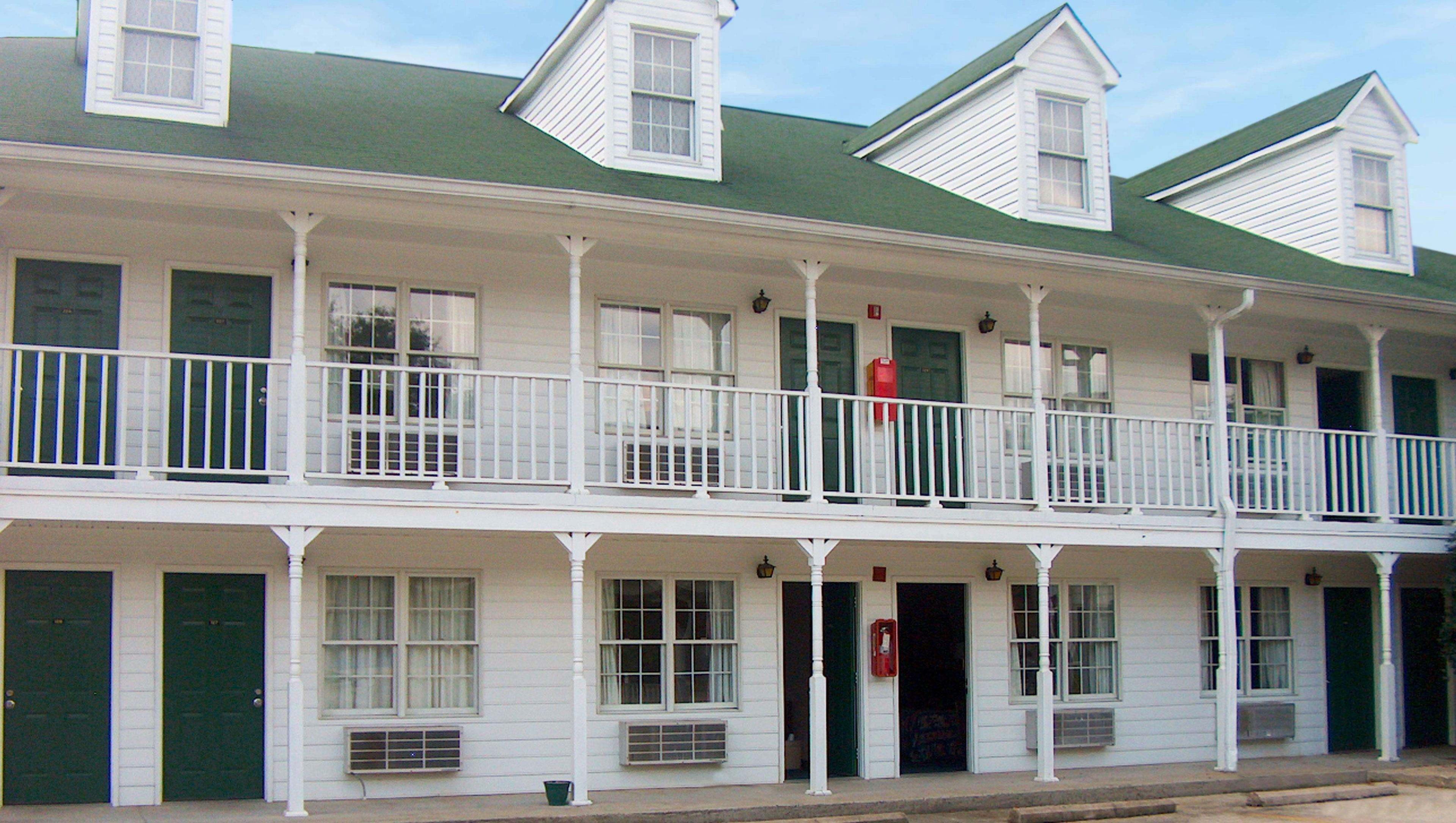 Stratford Motor Inn East Ellijay 2/44