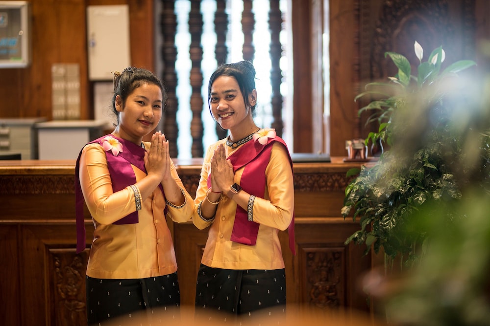 Okay Palace Hotel 6/50