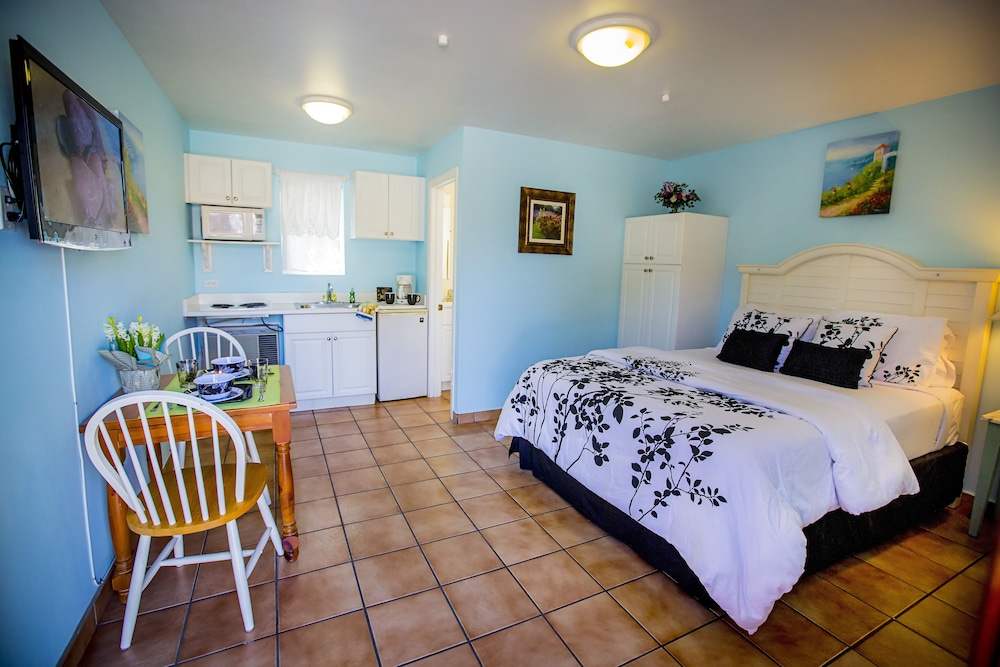 Leucadia Beach Inn 30/52