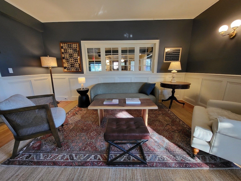 The Stowe Inn 46/64