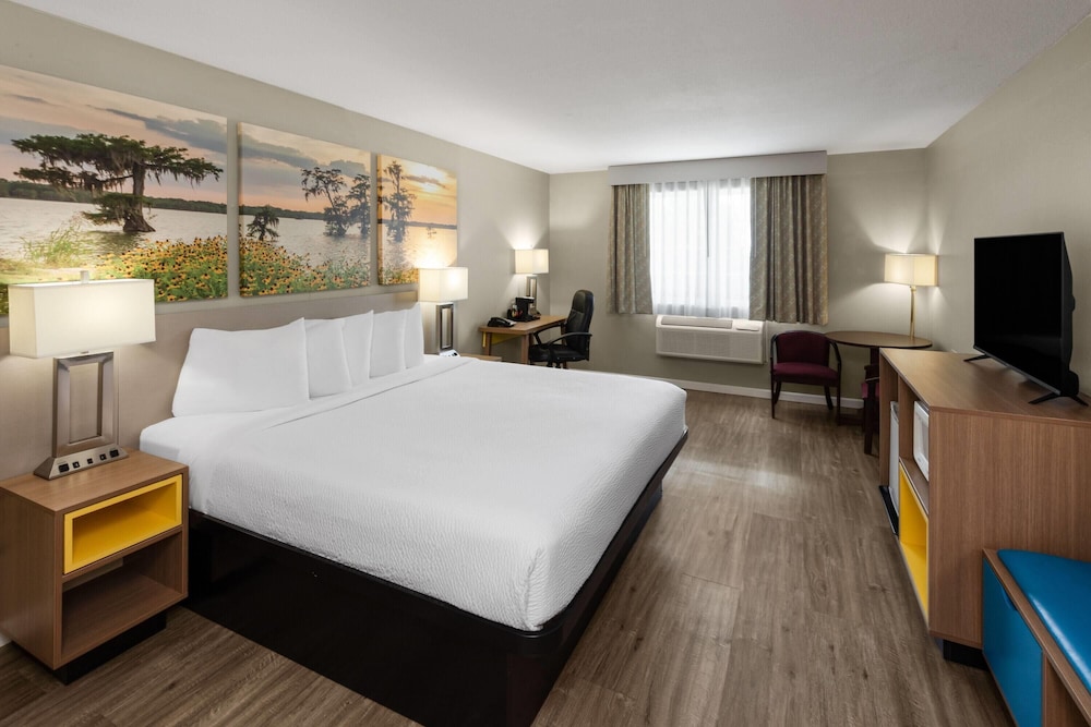 Days Inn by Wyndham Mountain Home 25/55
