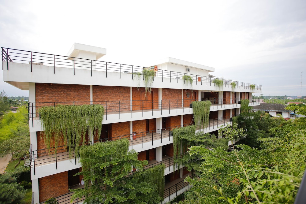 Thongs Inn Kualanamu Transit Hotel 6/64