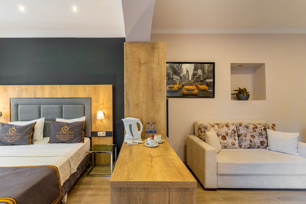 AKKAN LUXURY HOTEL 62/84