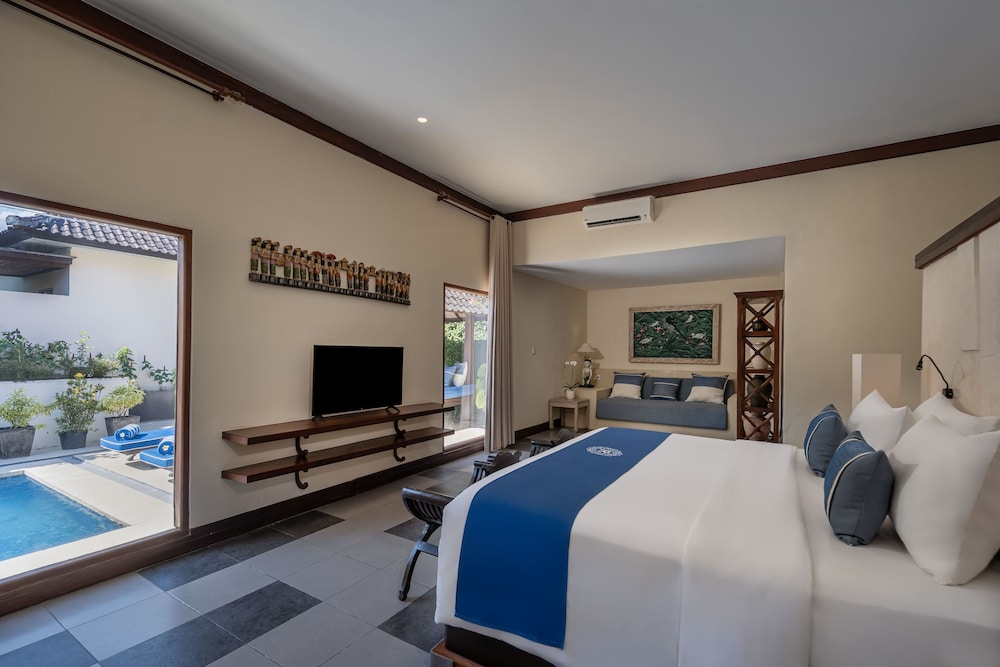 2 BEDROOMS, VILLA, PRIVATE POOL