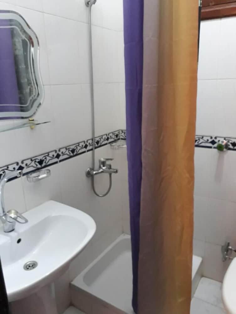 Alhambra Hotel 47/50