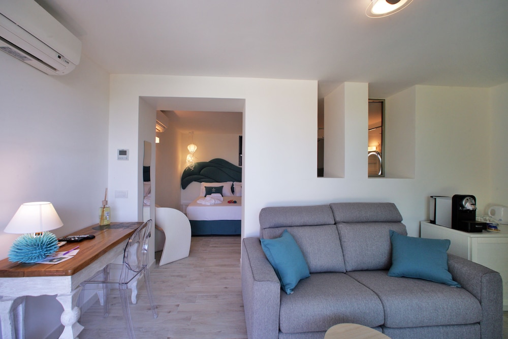 Geco Di Giada Exclusive Art Suites 26/50
