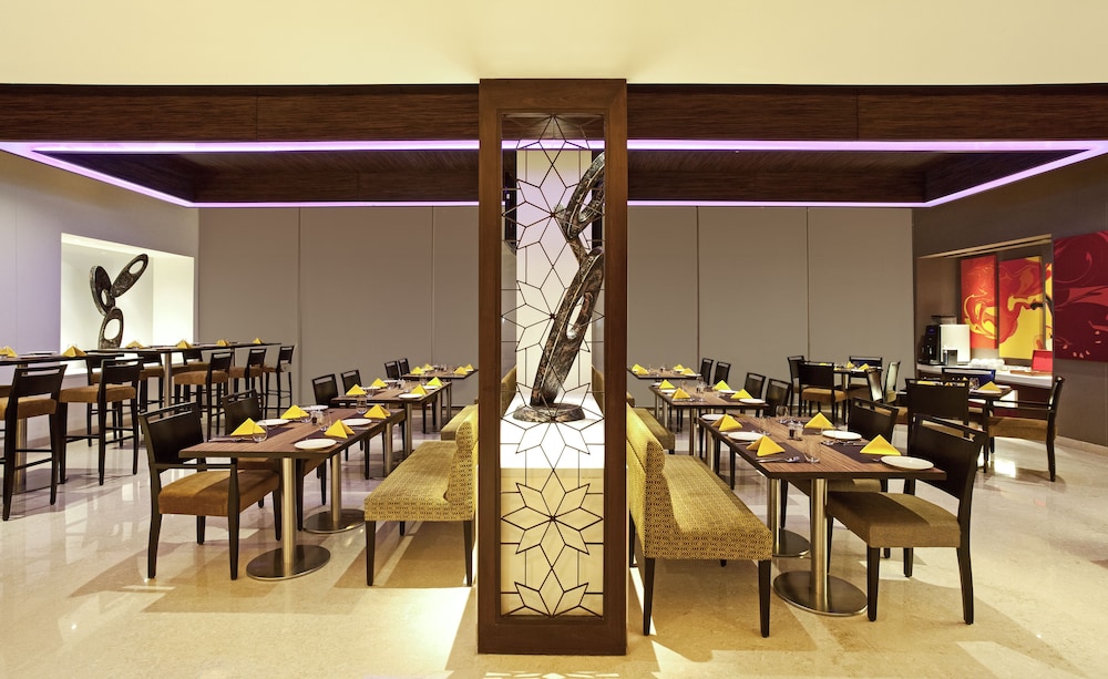 Ibis Mumbai Airport - An Accorhotels Brand 49/69