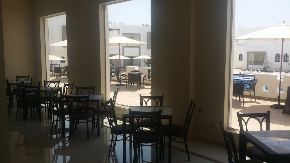 Al Diwan Resort 39/46