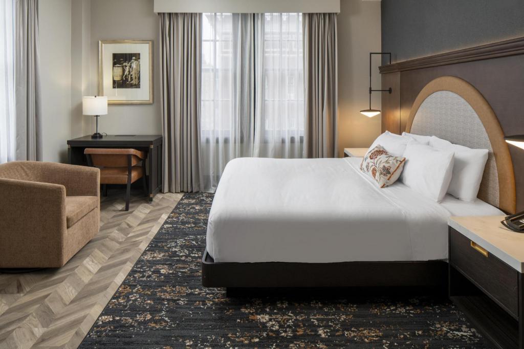 2 BEDROOMS, SUITE, KING BED, 2 KING BEDS