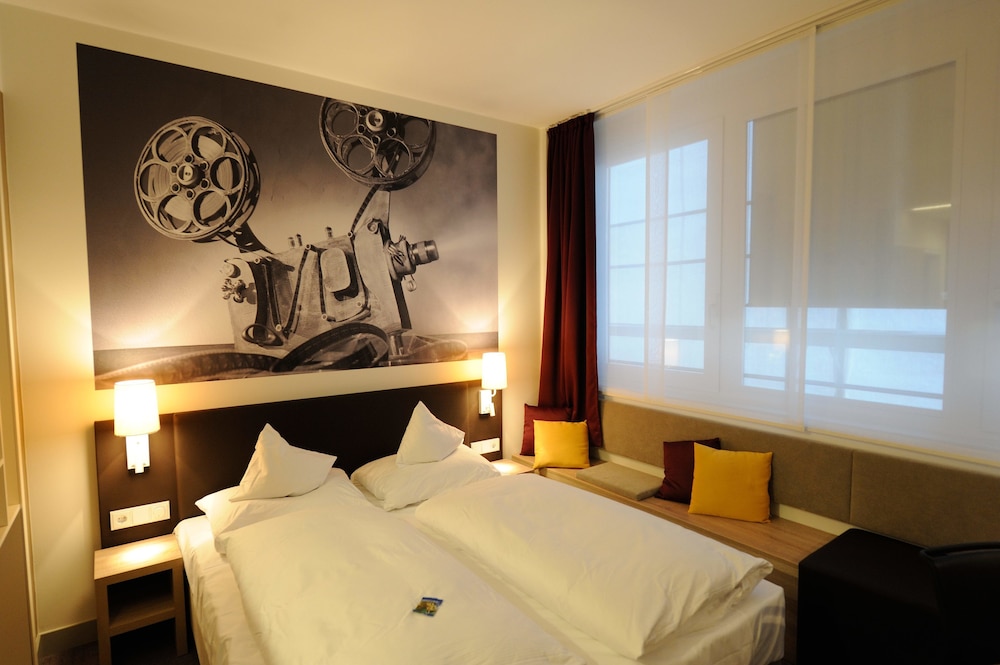 City Hotel MAX Munich West 7/53