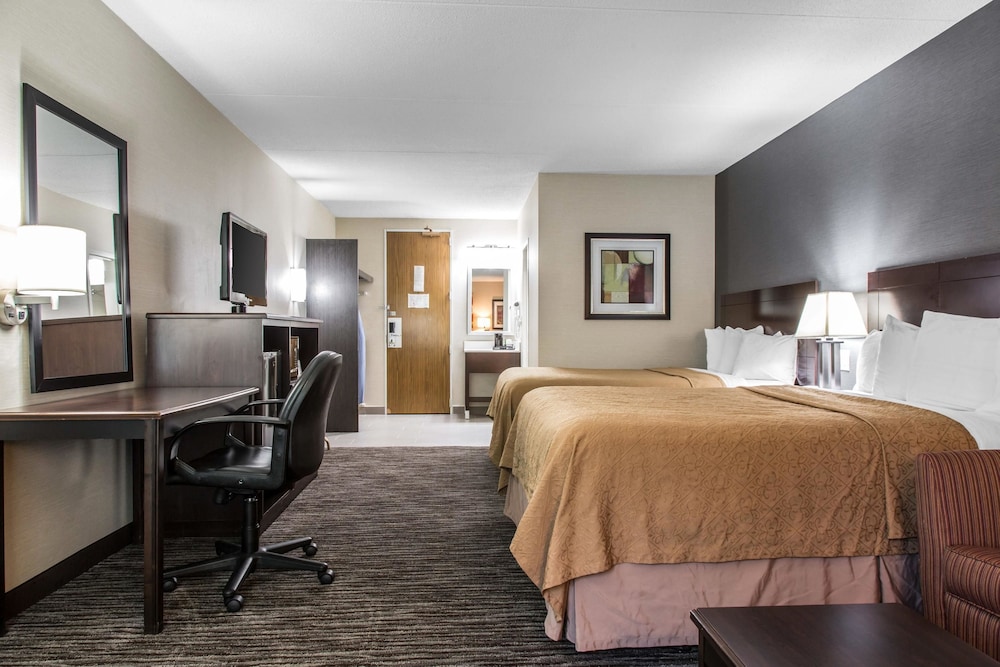 Quality Inn and Suites Danbury Near University 22/44