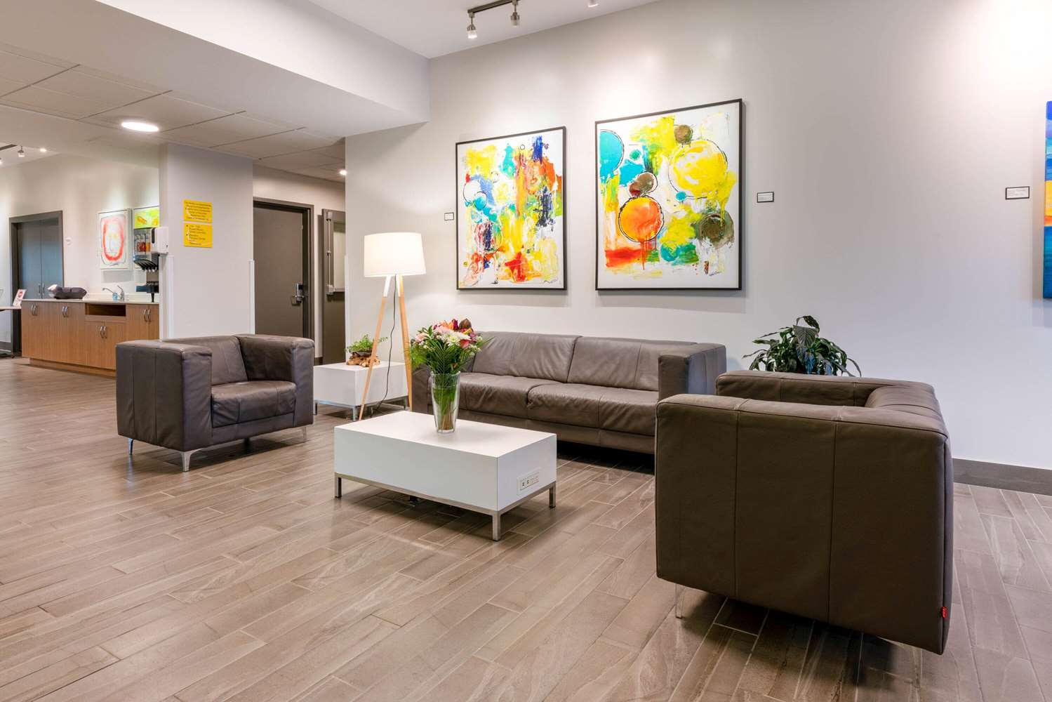 Super 8 by Wyndham Winnipeg East MB 20/31