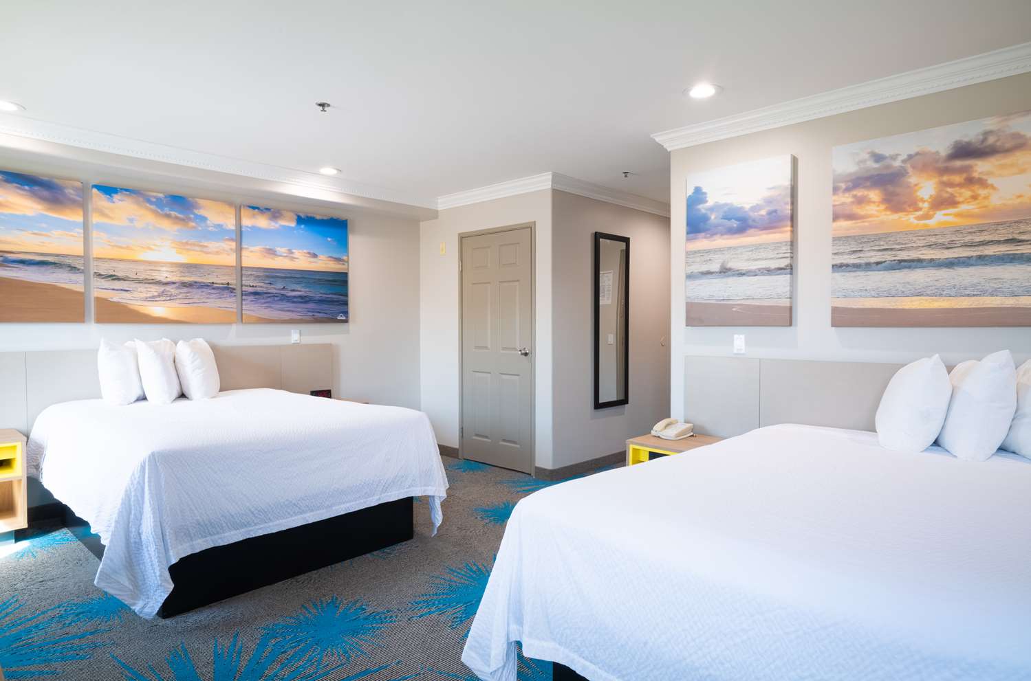 Days Inn by Wyndham Santa Monica 32/45