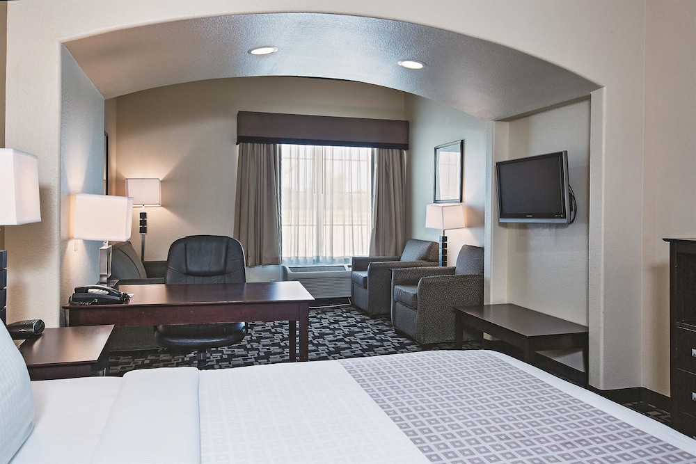 Motel6 Joshua, TX 18/34