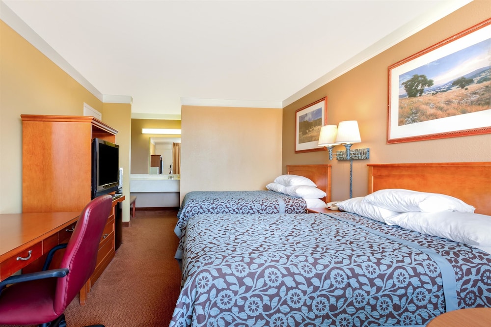Days Inn By Wyndham Hillsboro Tx 8/37