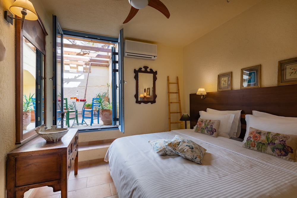 Porto Sisi Hotel Apartments 24/78