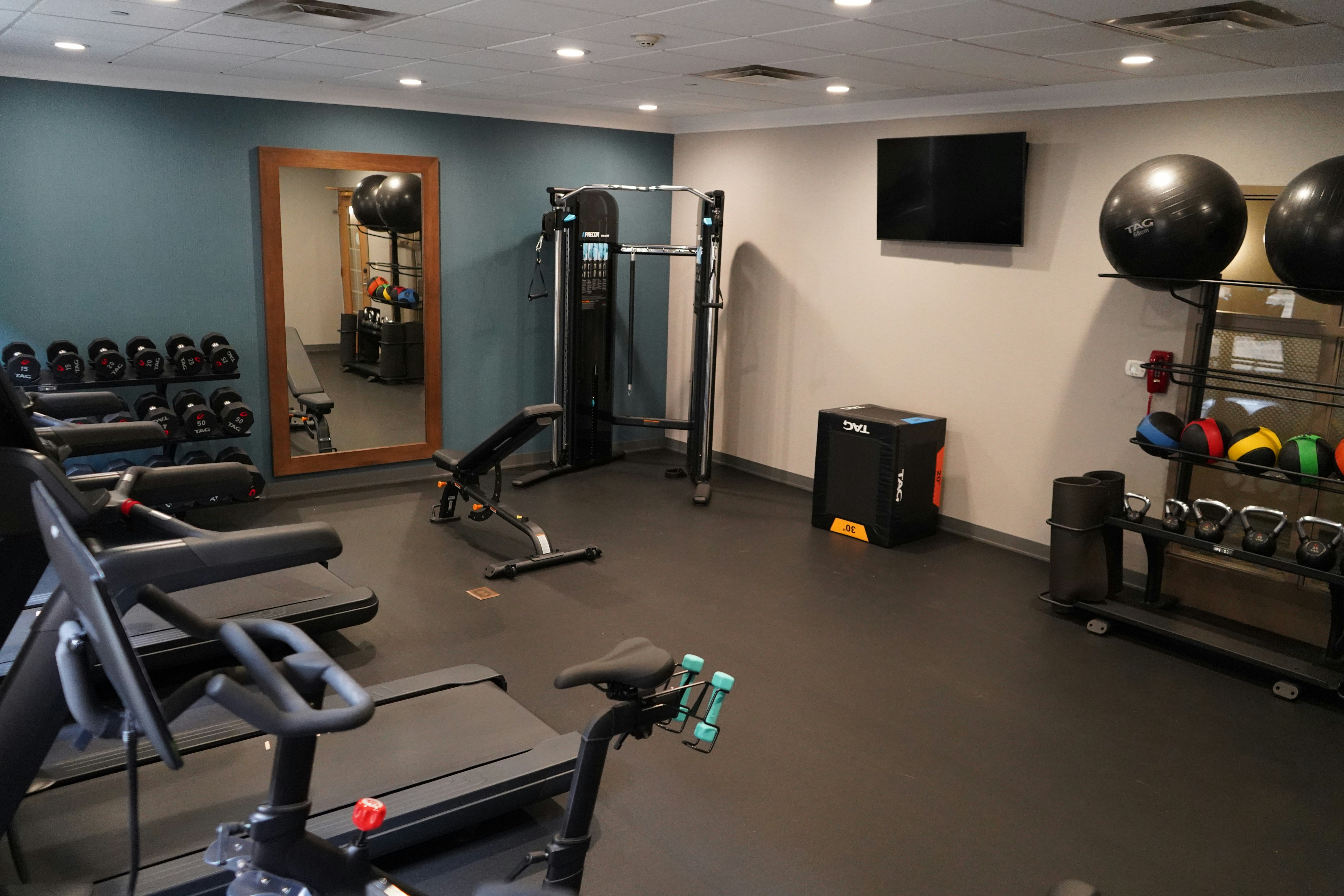 Hampton Inn And Suites Chicago Aurora 12/28