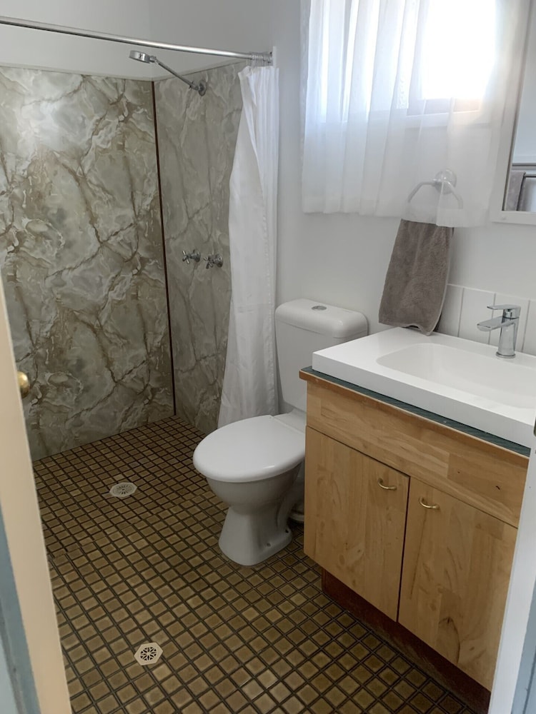 Hatton Vale Motel 38/41