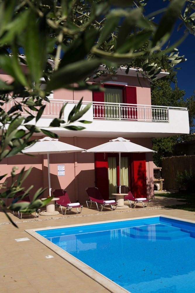 Exanthia Villas 5/50