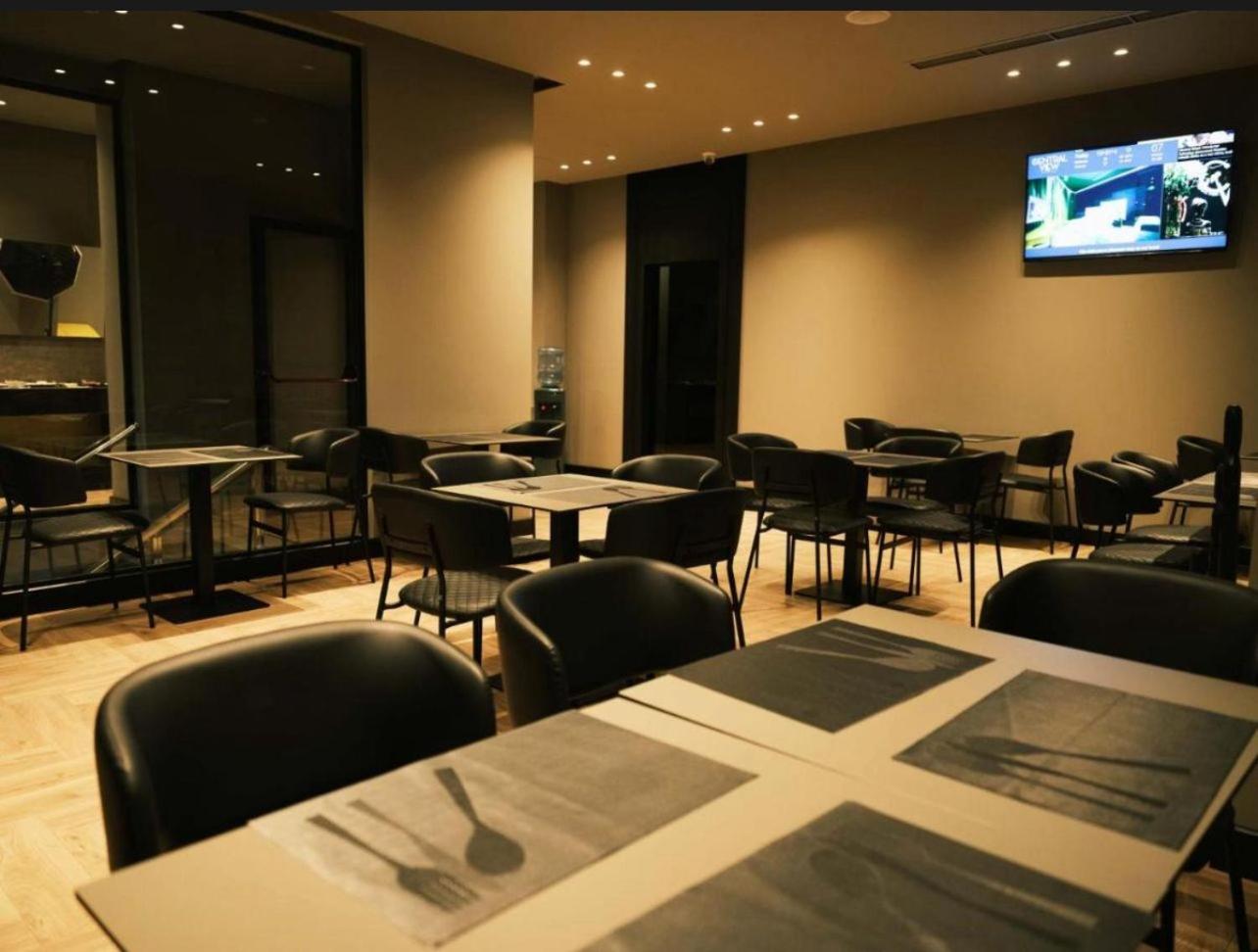 The Central View Boutique Hotel 46/58