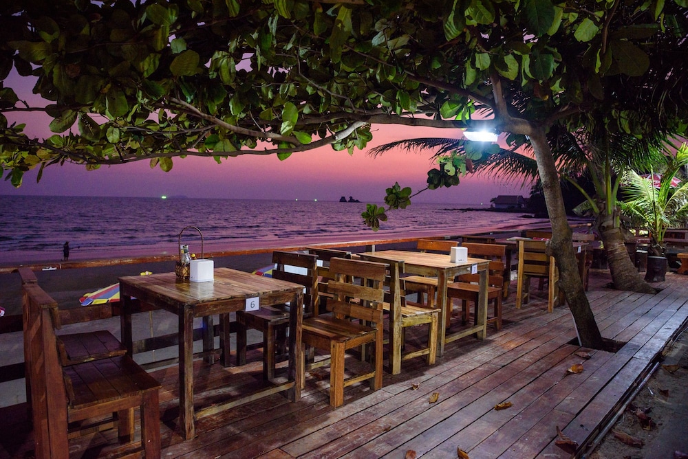 Baansuan Aokhai Beach Resort 11/51