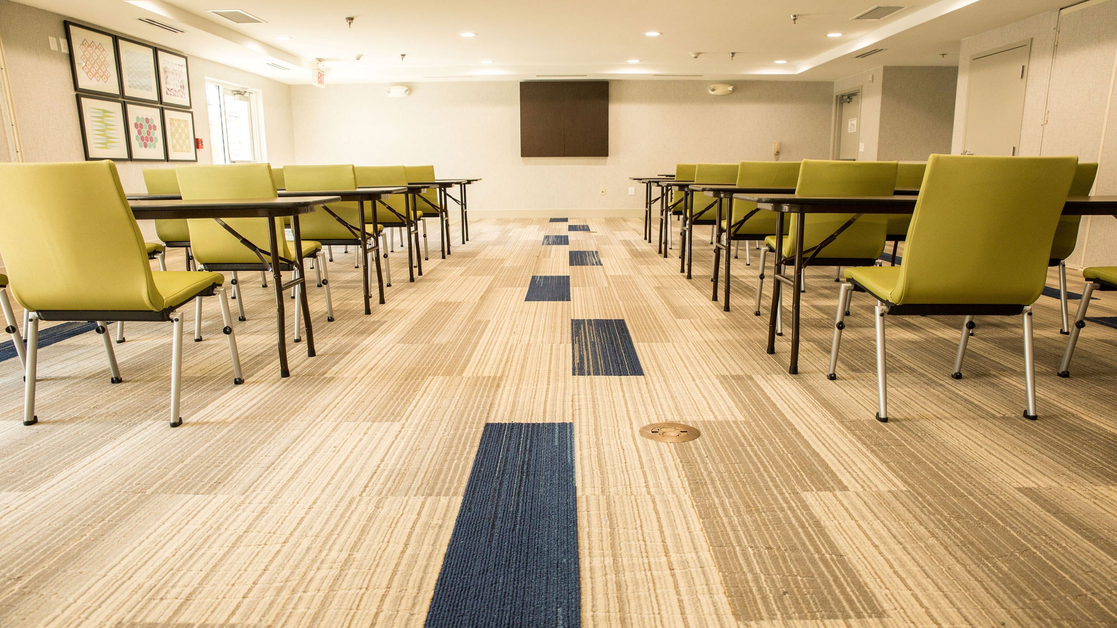 Holiday Inn Express Columbus - Dublin 27/32