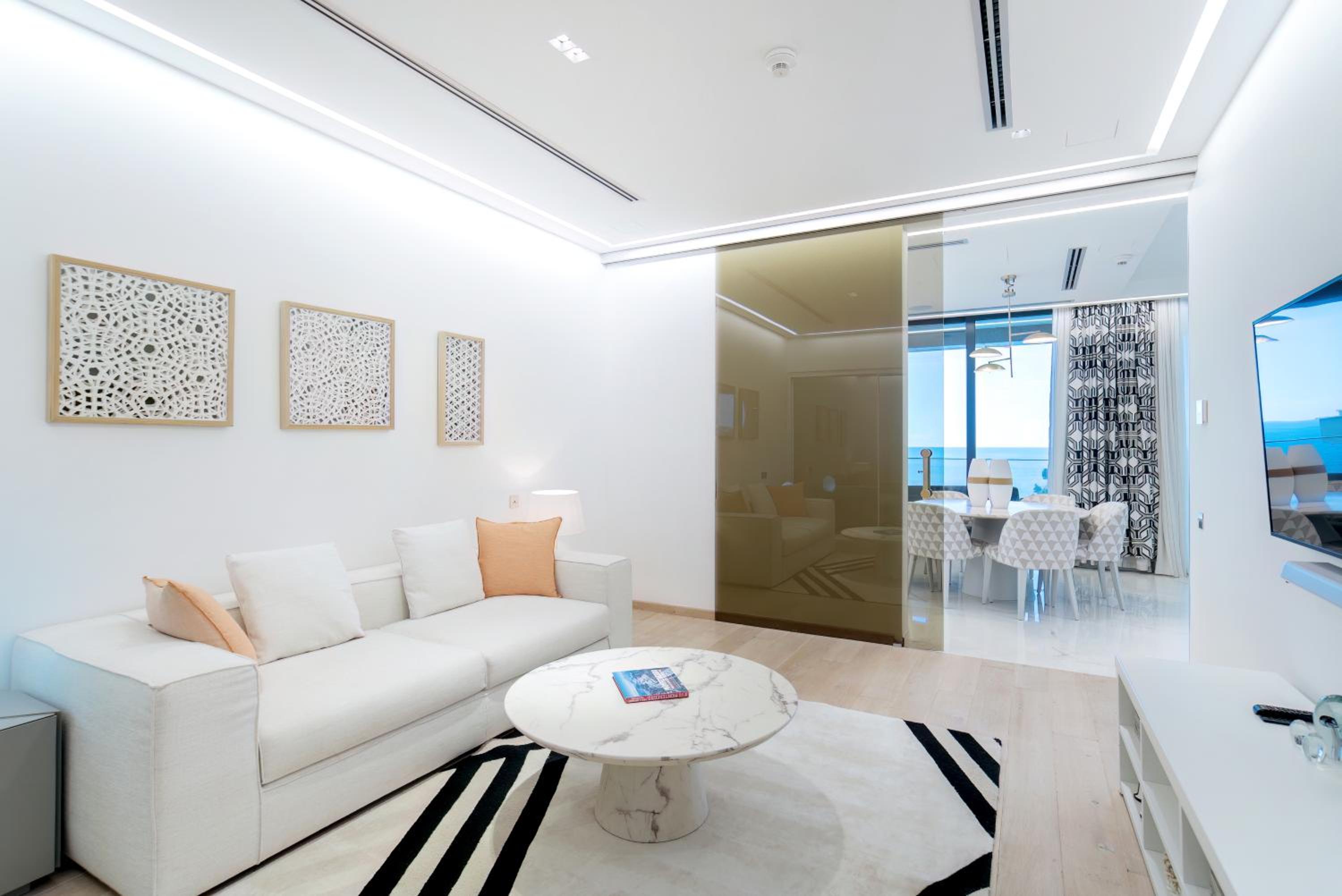 جناح بشرفة، Villa Geba 2/4
