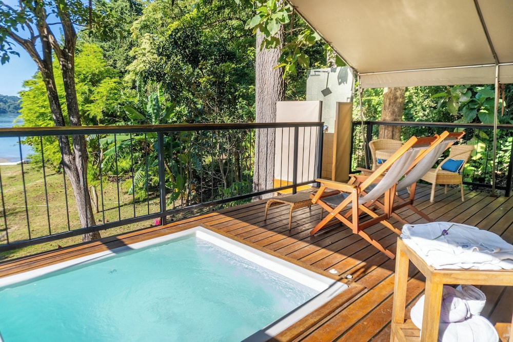 Isla Chiquita Glamping Hotel 16/50