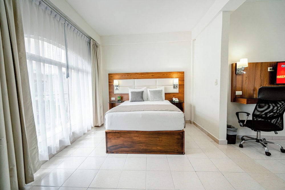 Hotel San Miguel 24/50