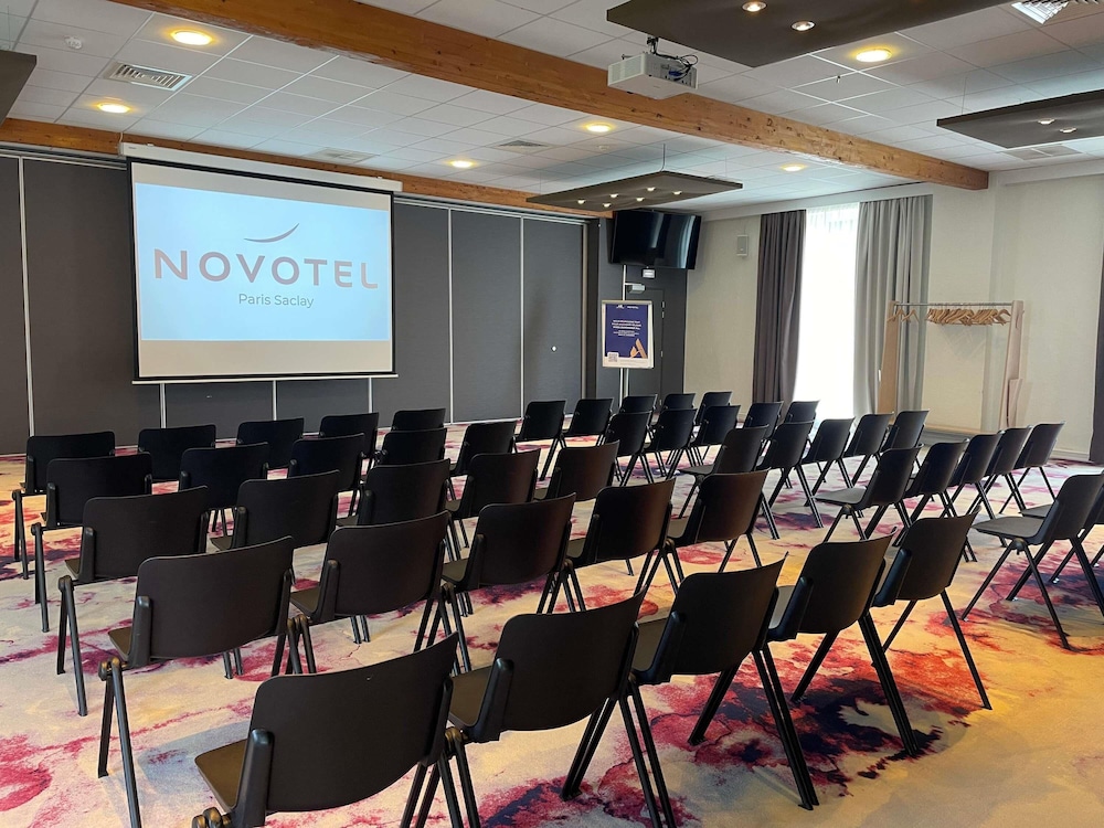 Novotel Paris Saclay 60/74
