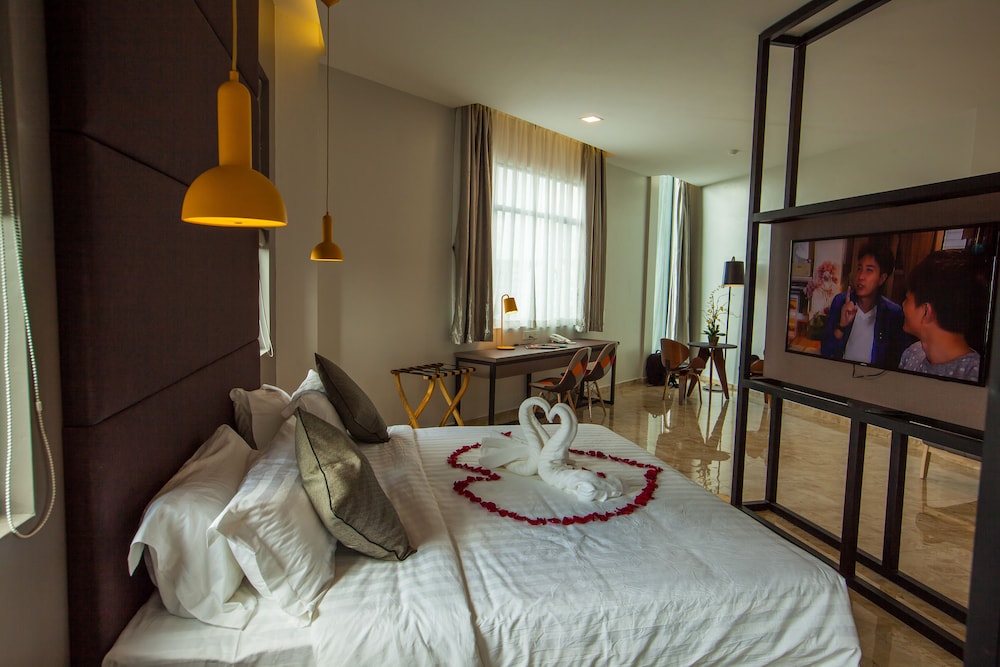 Bzz Hotel 36/61