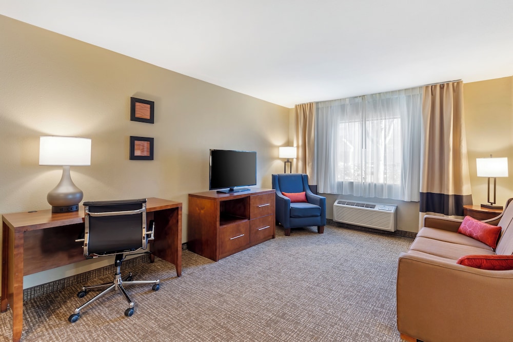 Comfort Inn & Suites Rocklin - Roseville 52/55