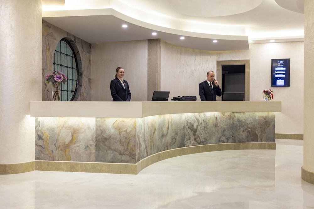 Elite Hotel Dragos 16/56