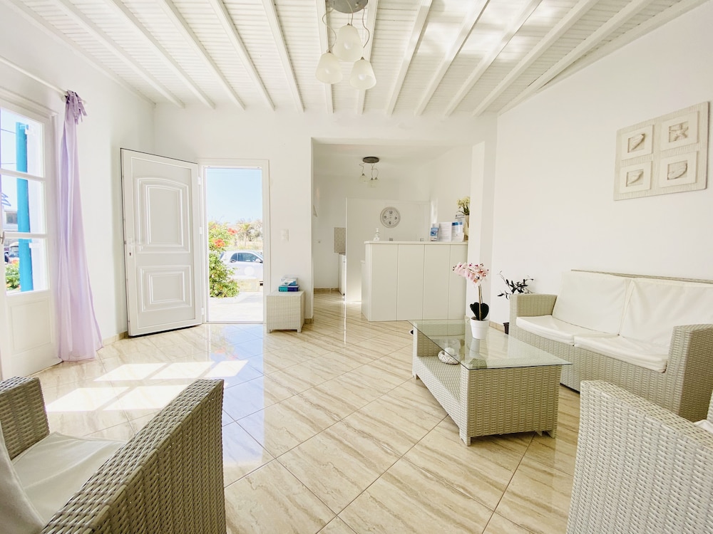 Cyclades Studios 27/49